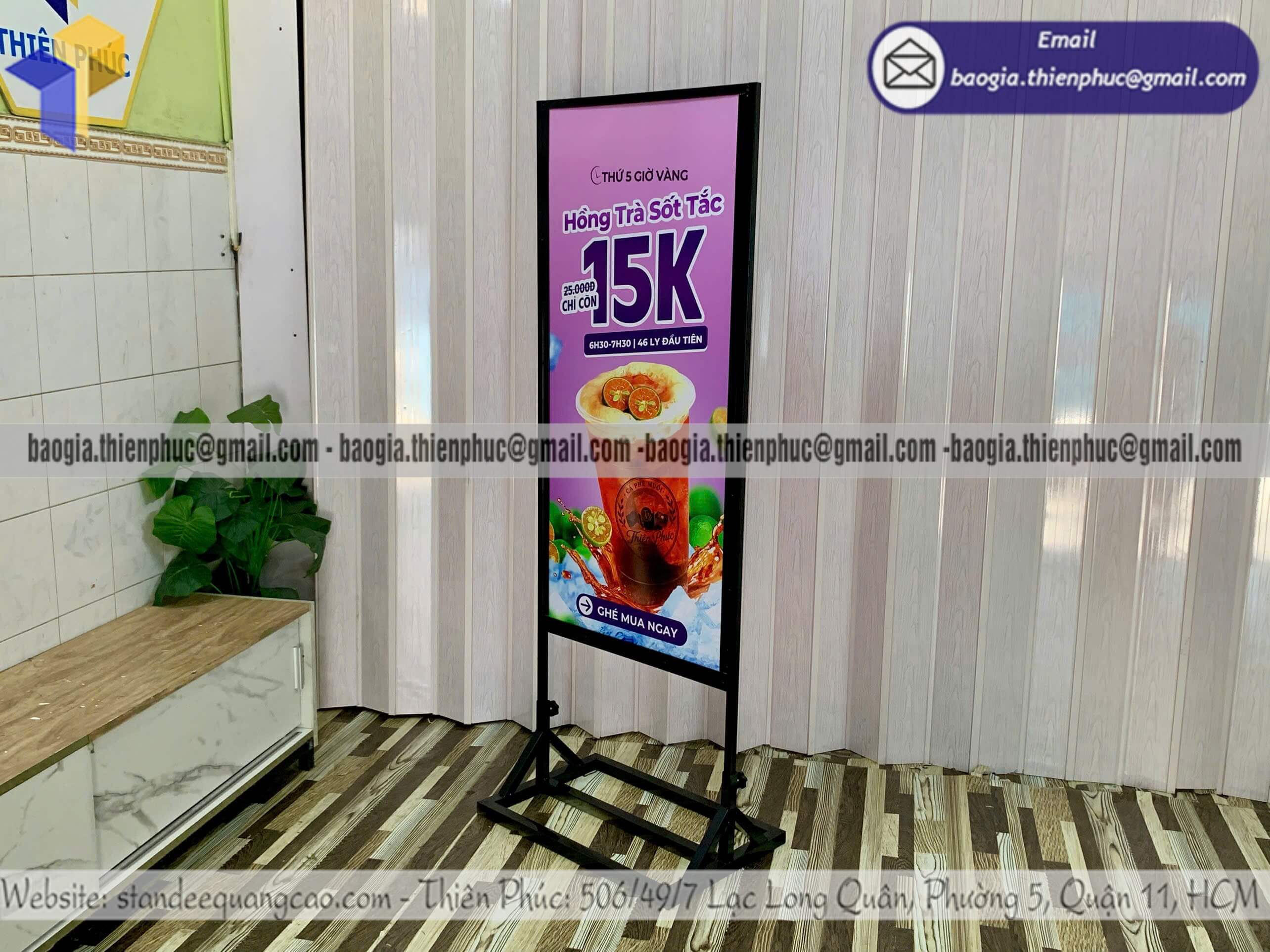 Standee quảng cáo đứng khung sắt ngoài trời di động trưng bày và giới thiệu dịch vụ