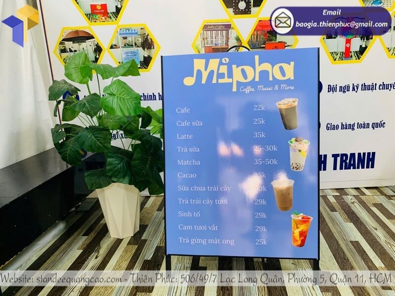 Bảng chữ A có tay xách giá rẻ tại xưởng sản xuất Thiên Phúc