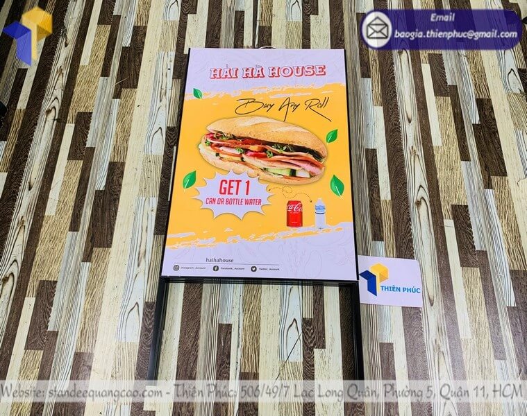 Bảng dựng chữ A 2 mặt lấy liền in logo chuyên nghiệp