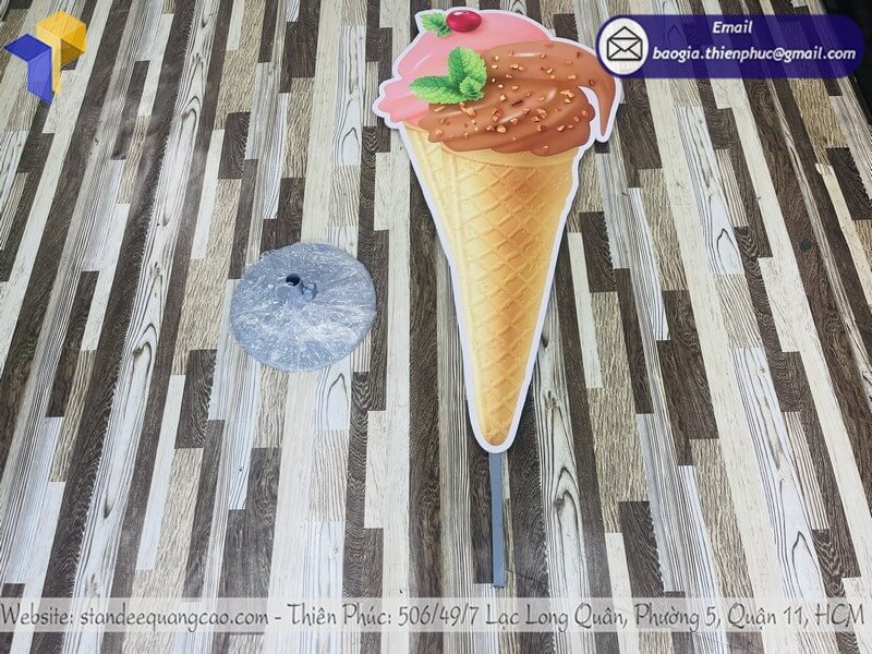 bảng giá standee mô hình cây kem 2025