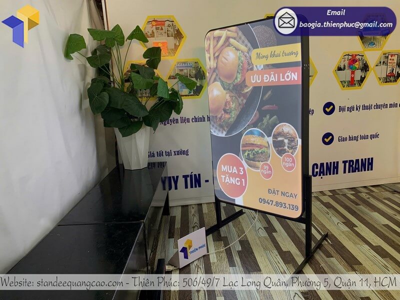 Bảng hiệu hộp đèn ngoài trời lấy liền tiện ích điện led tiết kiệm