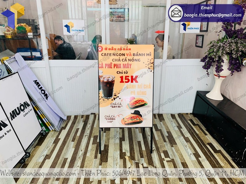 standee trưng bày ngoài trời tphcm