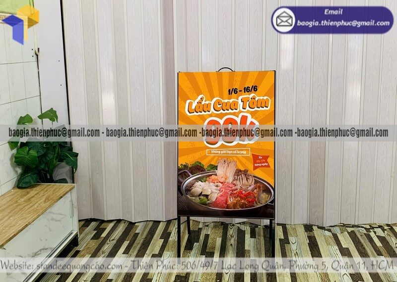 Bảng quảng cáo chữ A chân sắt in hình đặt vỉa hè Bảng quảng cáo chữ A chân sắt in hình đặt vỉa hè