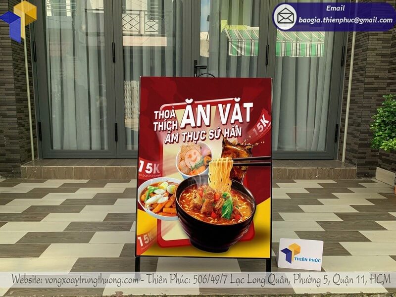 Bảng standee chữ A 2 mặt cho cửa hàng tiếp thị quảng cáo