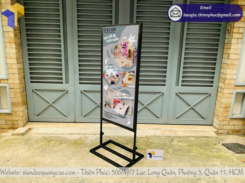 Bảng Standee Đứng 2 Mặt Quảng Cáo giá rẻ, chất liệu bền bỉ