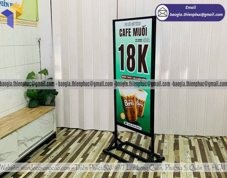 Bảng standee in 2 mặt khung sắt để trước quán cafe bán hàng popup store sự kiện