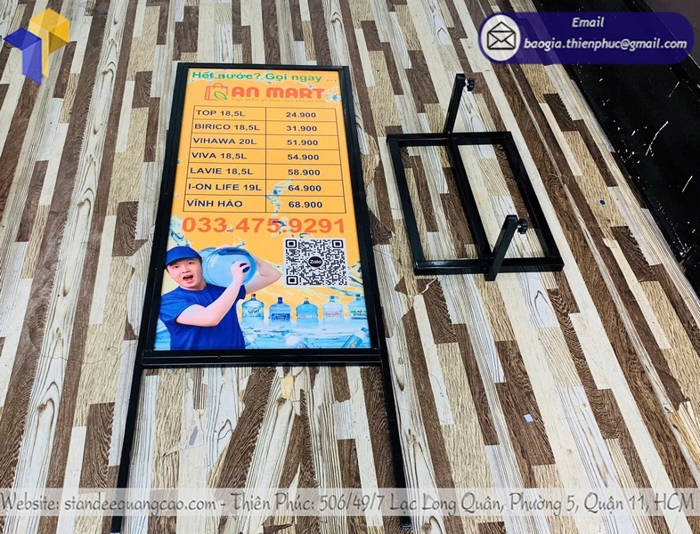 bảng standee quảng cáo 2 mặt giá rẻ TPHCM