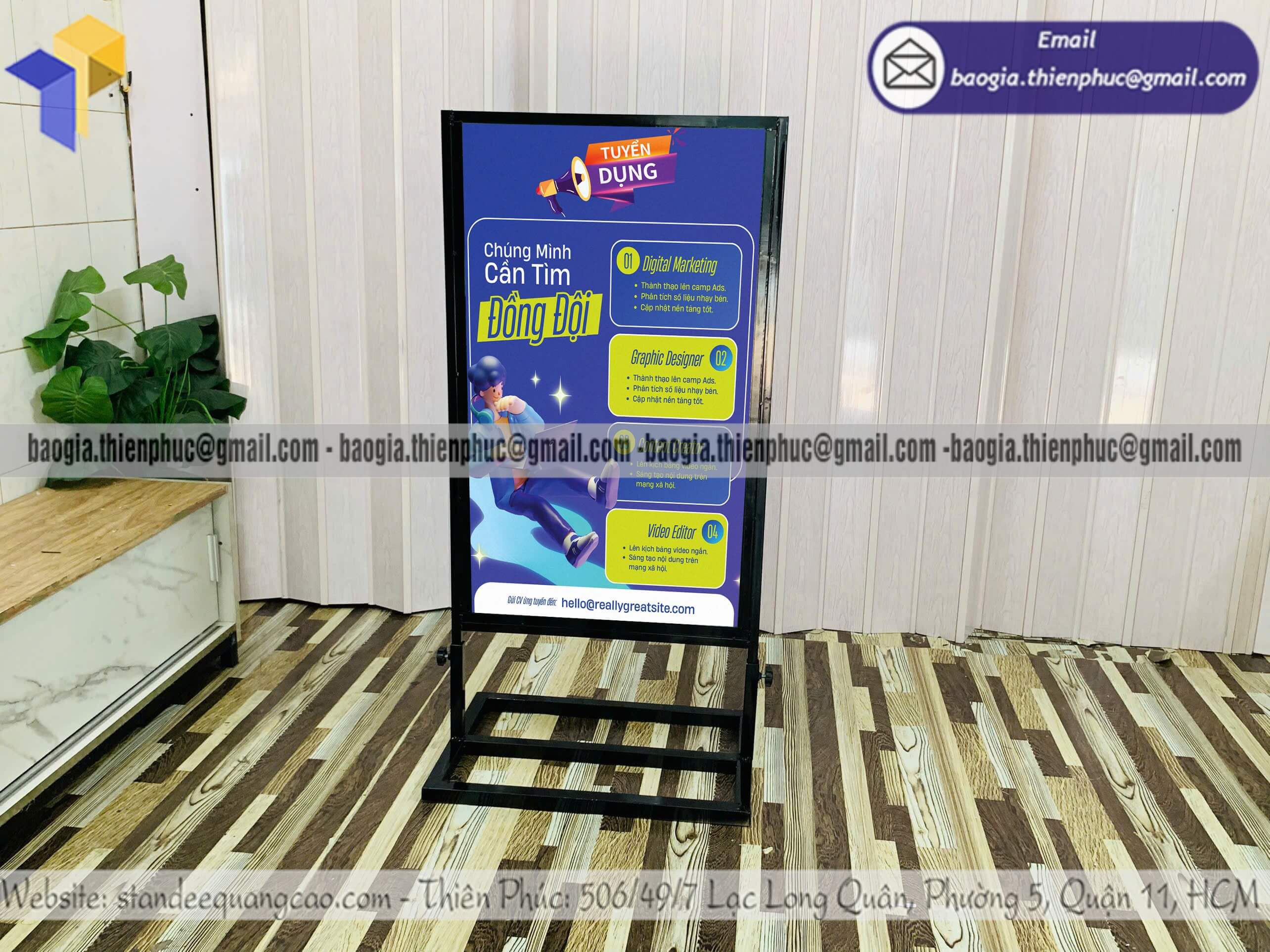 Bảng standee quảng cáo đứng khung sắt ngoài trời sản xuất uy tín quán ăn
