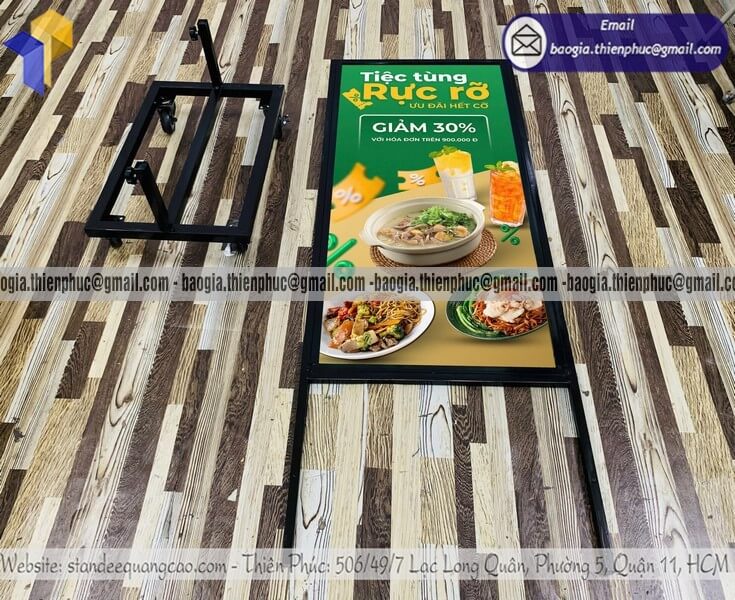 Báo giá bảng hiệu đứng trên vỉa hè 2 mặt cho quán ăn siêu chất nhìn là muốn ghé ngay