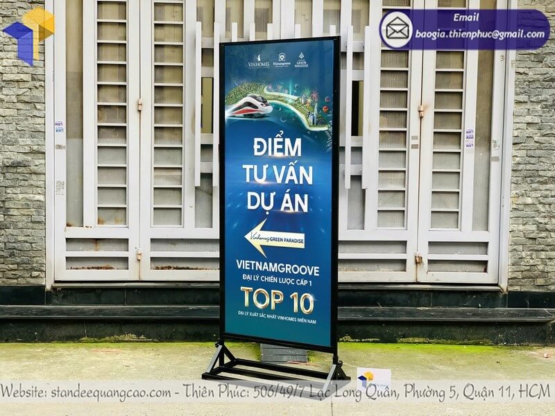 Báo giá bảng standee 2 mặt chịu gió khung sắt rẻ chịu lực mạnh cho sự kiện