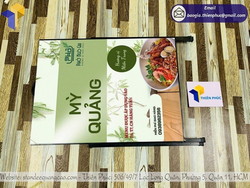 Báo giá bảng standee in 1 mặt quảng cáo, nhanh chóng giao hàng