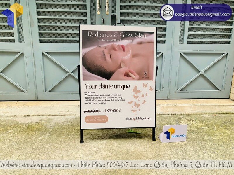 Báo giá in bảng standee 1 mặt quảng cáo theo yêu cầu