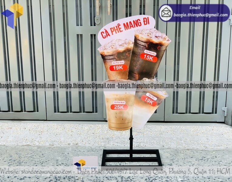 Báo giá mô hình ly cafe 3D trưng bày trước quán cafe