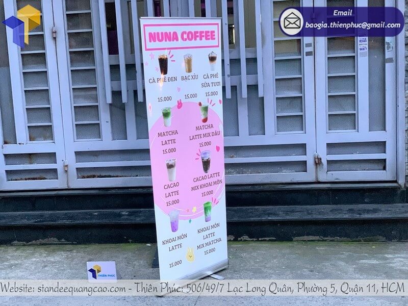 Báo giá standee cuốn nhôm ngoài trời  tiện lợi đáng giá mới nhất