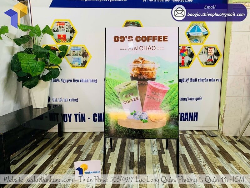 Báo giá standee chữ A di động ngoài trời khung sắt chắc chắn