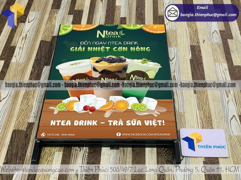 Báo giá standee chữ A khung sắt đặt vỉa hè bán hàng cực bắt mắt cho brand bán lẻ