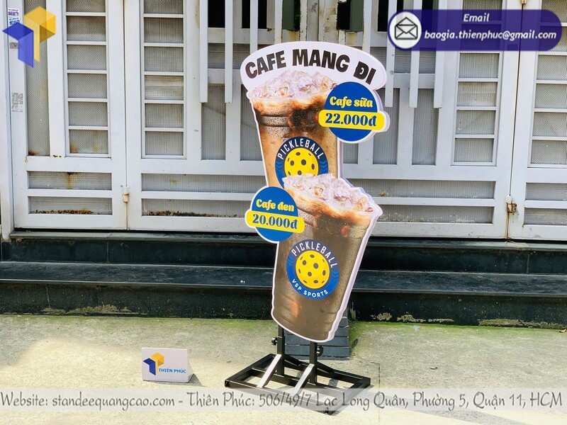 Báo giá standee mô hình ly cafe in 3D giá tốt hơn thị trường