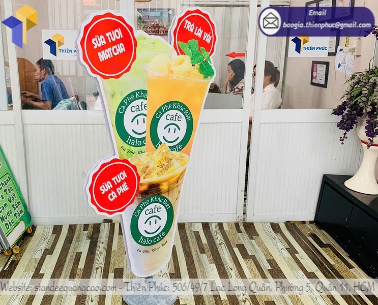 báo giá standee mockup 3D tại Hà Nội