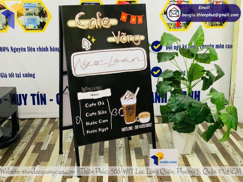 Báo giá standee quảng cáo chữ A 2 mặt đẹp thiết kế giá rẻ giao nhanh