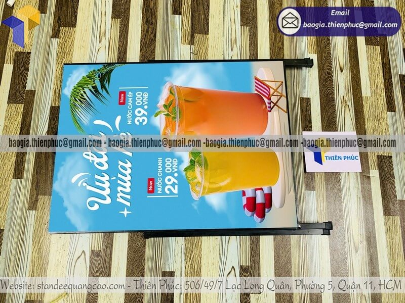 Biển hiệu A đứng hè phố khung sắt in 1 mặt cho cửa hàng bánh cà phê