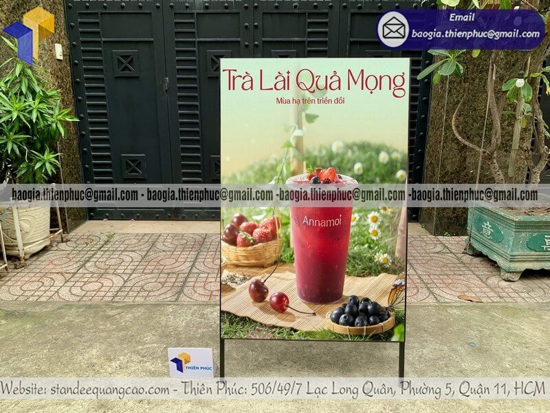 Biển hiệu chữ A khung sắt in hai mặt gấp gọn Biển hiệu chữ A khung sắt in hai mặt gấp gọn