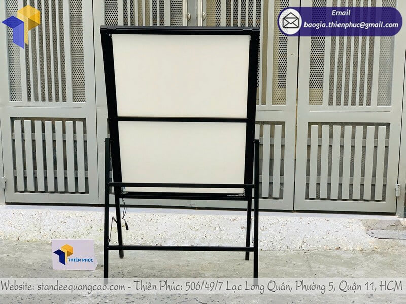 Đặt in bảng standee 1 mặt quảng cáo cho sự kiện toàn quốc đa ngành