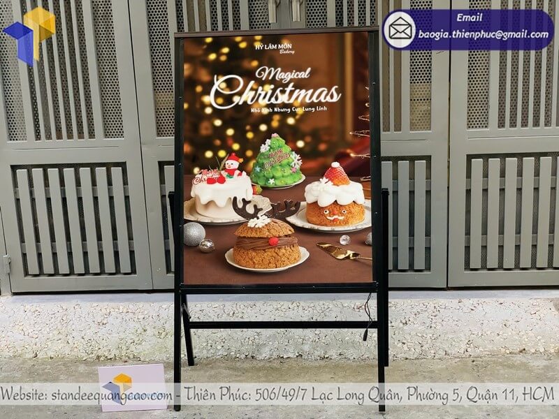 Đặt in bảng standee 1 mặt quảng cáo cho sự kiện