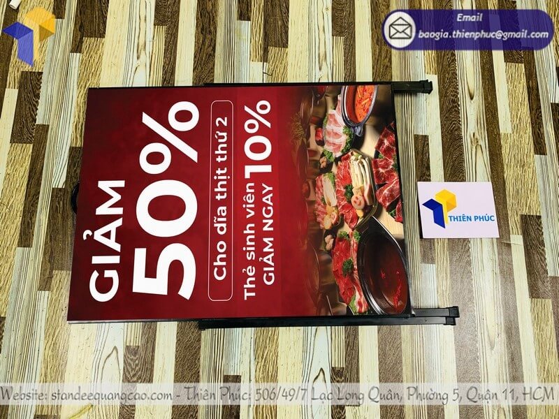 Đặt in standee 1 mặt theo yêu cầu, thiết kế miễn phí cho sự kiện.