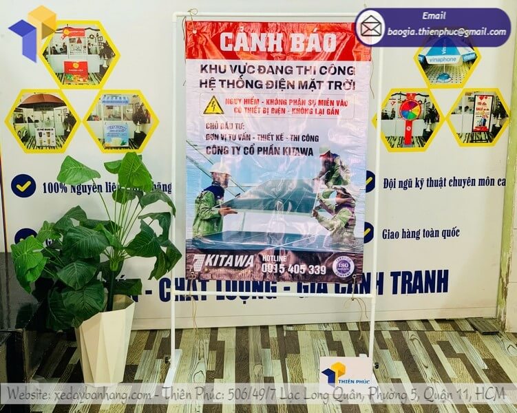 Đặt khung treo poster giao ngay