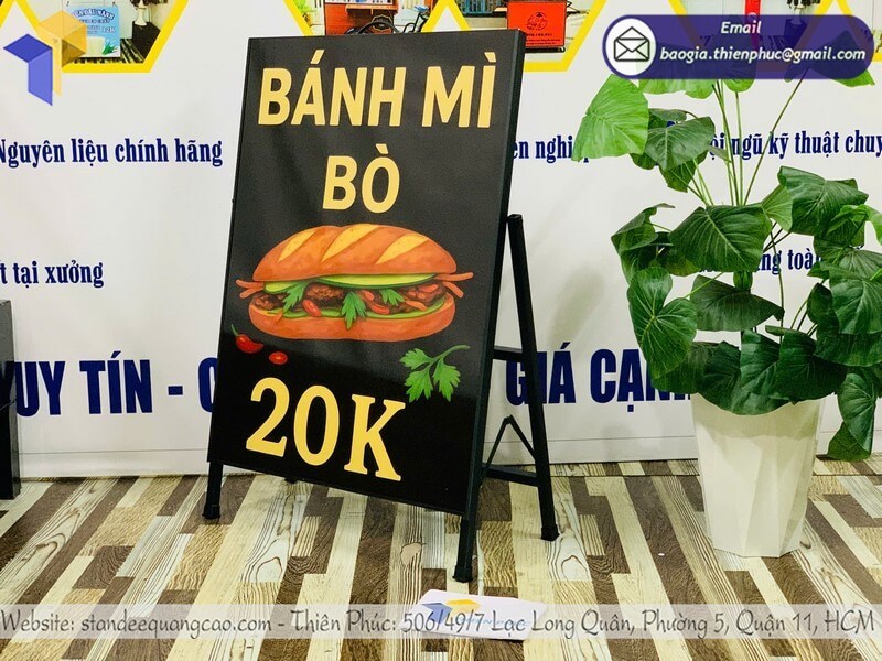 Địa chỉ in standee 1 mặt lấy liền trực tiếp tại xưởng, nhanh chóng