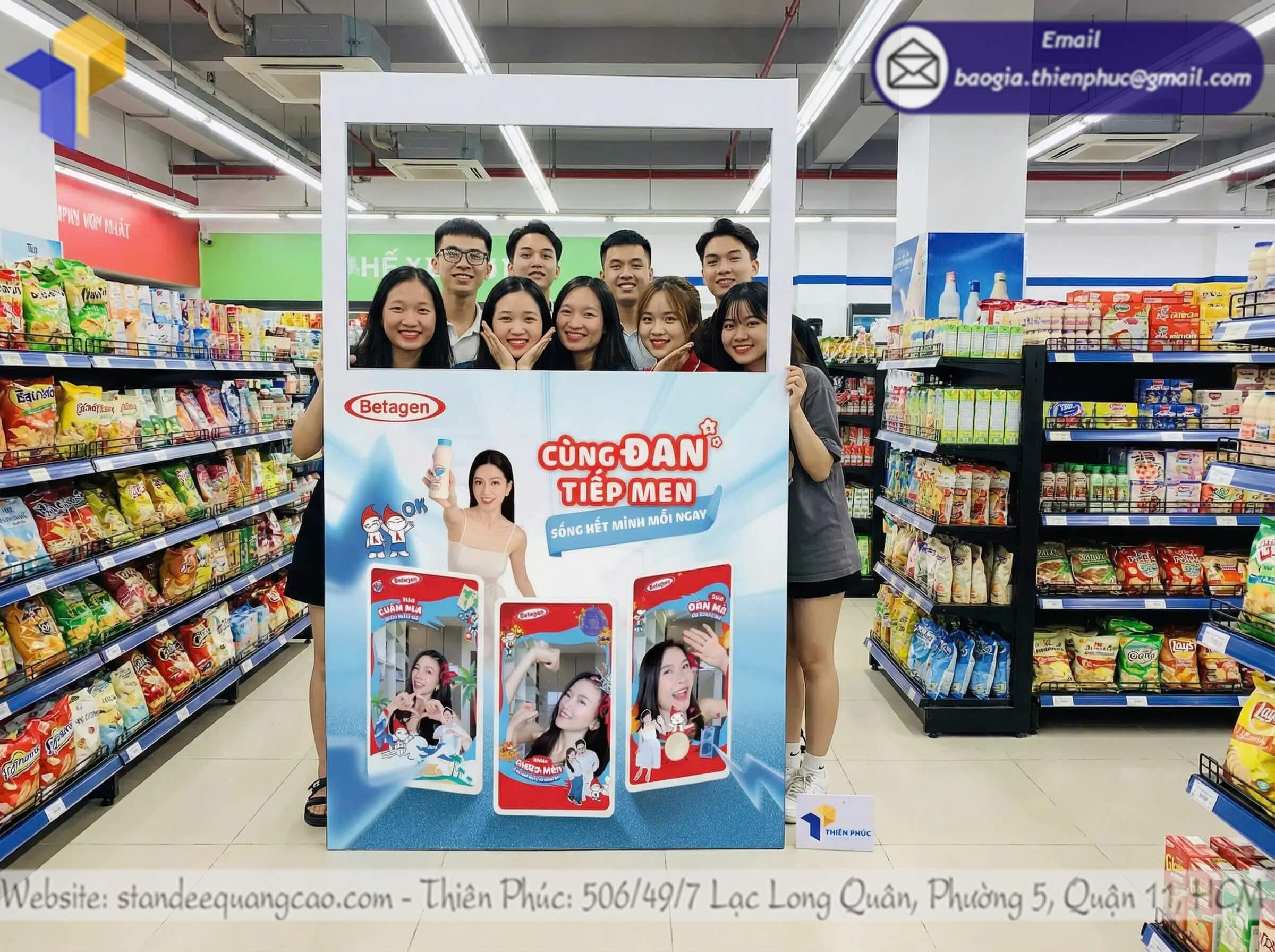 Dịch vụ làm khung check in sự kiện chính hàng