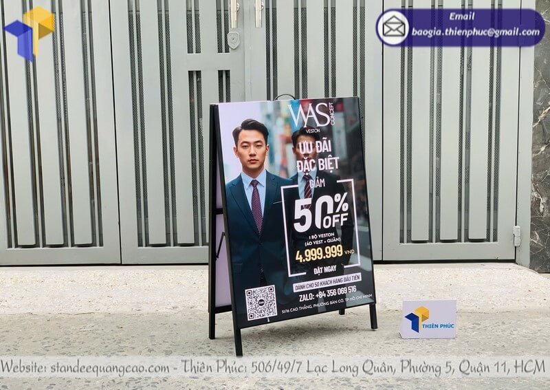 Đơn vị làm standee chữ A 2 mặt ngoài trời uy tín cửa hàng shop showroom