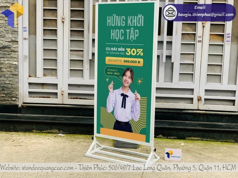 Giá bảng standee in 2 mặt đứng chịu gió ngoài trời hàng việt in theo yêu cầu