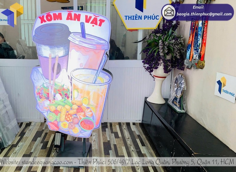 gia công hộp đèn mô hình quảng cáo