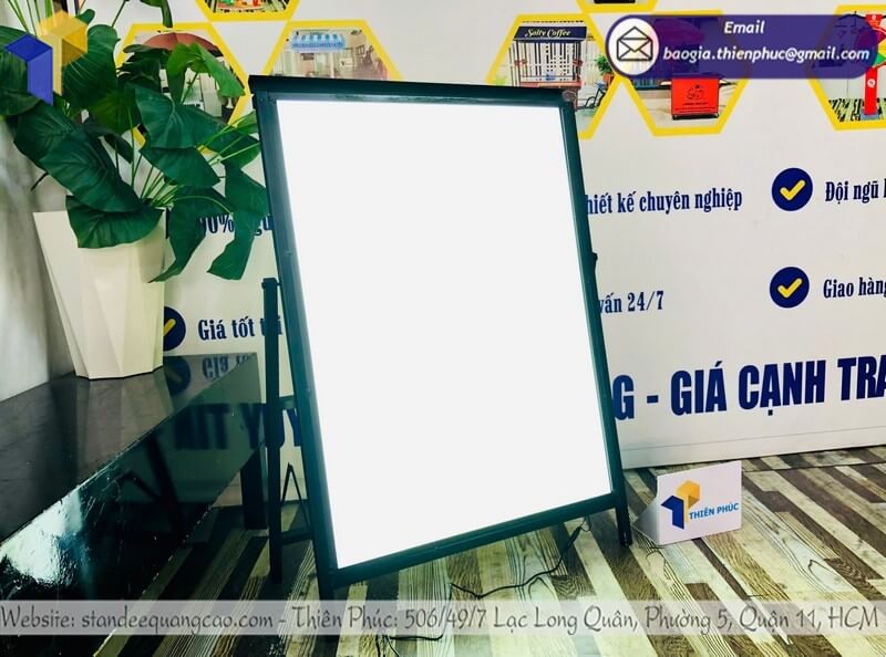 Gia công khung tranh điện chất lượng cao theo yêu cầu khách.