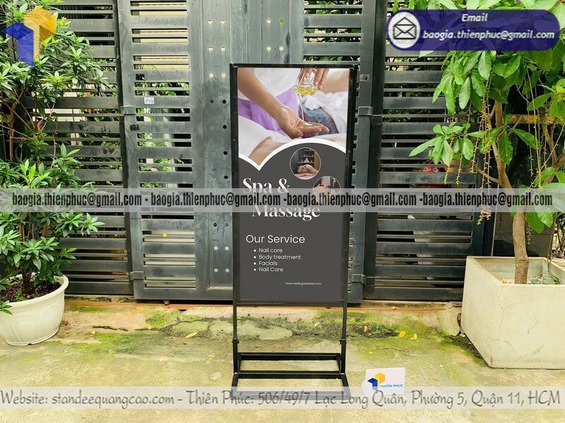 Giá làm standee quảng cáo 2 mặt in logo chất lượng bán sỉ bán lẻ cho quán ăn quán nước