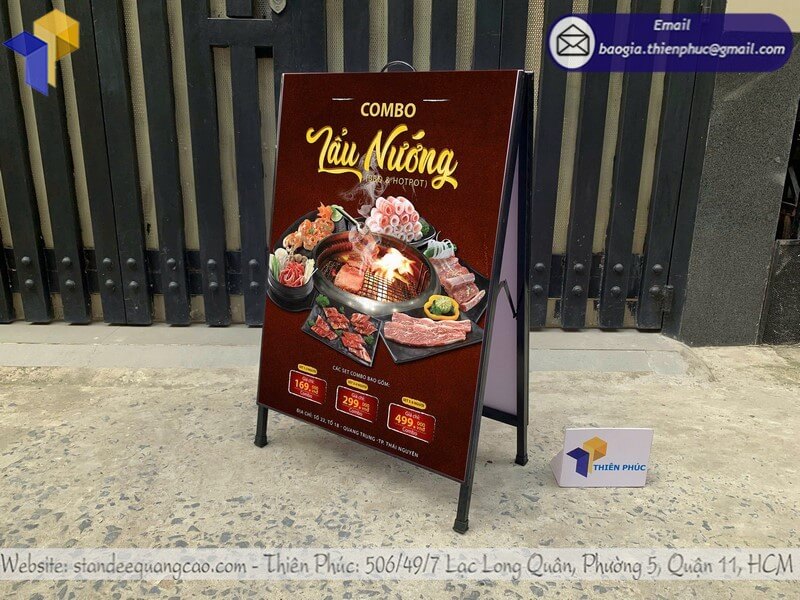 In bảng standee chữ A quảng cáo cho cửa hàng đẹp giá từ 400k-700k tại xưởng