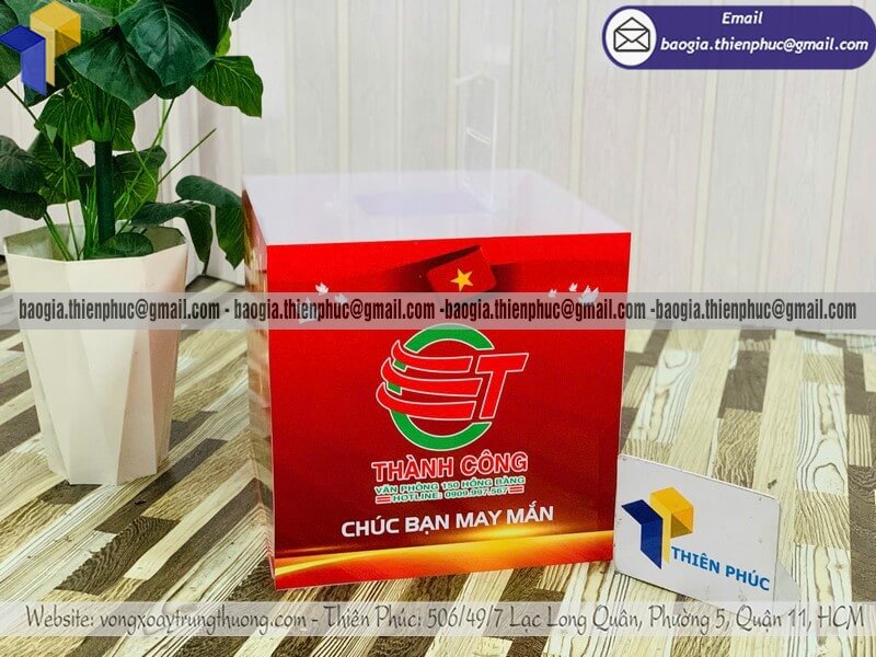 In hòm mica đựng phiếu rút thăm may mắn cho sự kiện