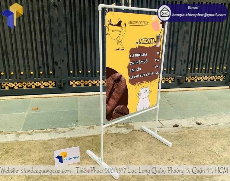 In khung treo poster 2 mặt giúp tiết kiệm, quảng cáo hiệu quả