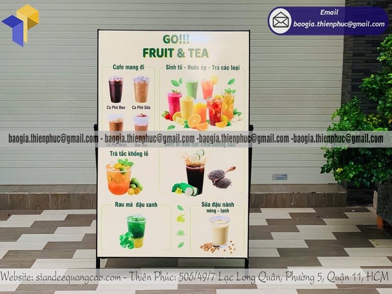 In logo standee quảng cáo 1 mặt đặt trước cửa hàng đẹp