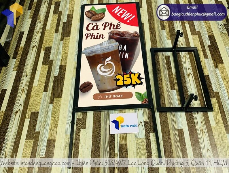 In standee khung sắt có in logo 1 mặt hoặc 2 mặt, theo yêu cầu