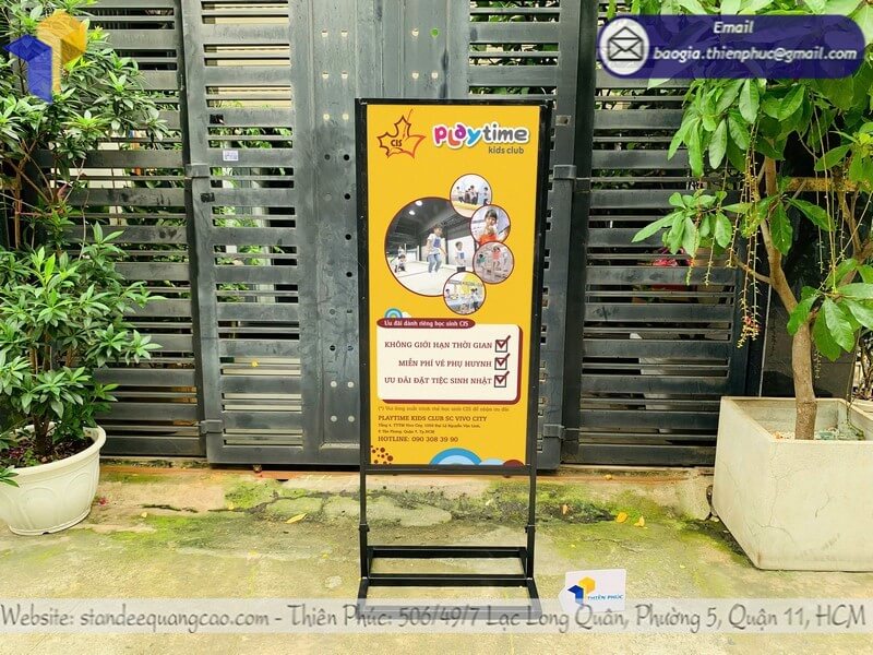 In standee khung sắt sự kiện ngoài trời đẹp, bền, in rõ nét