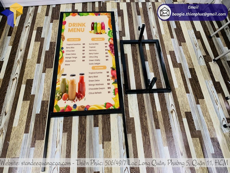 standee khung sắt chịu gió ngoài trời từ xưởng sản xuất