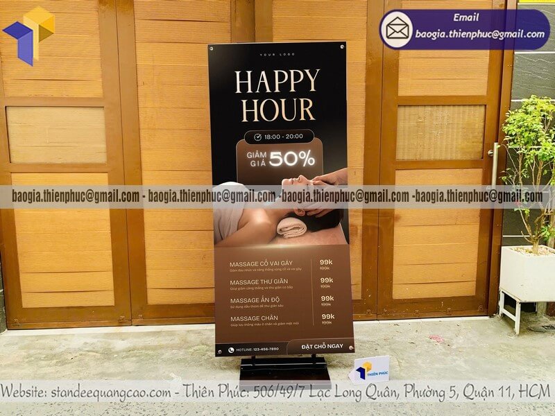 In standee quảng cáo 1 mặt lắp ráp ngoài trời chịu gió đẹp