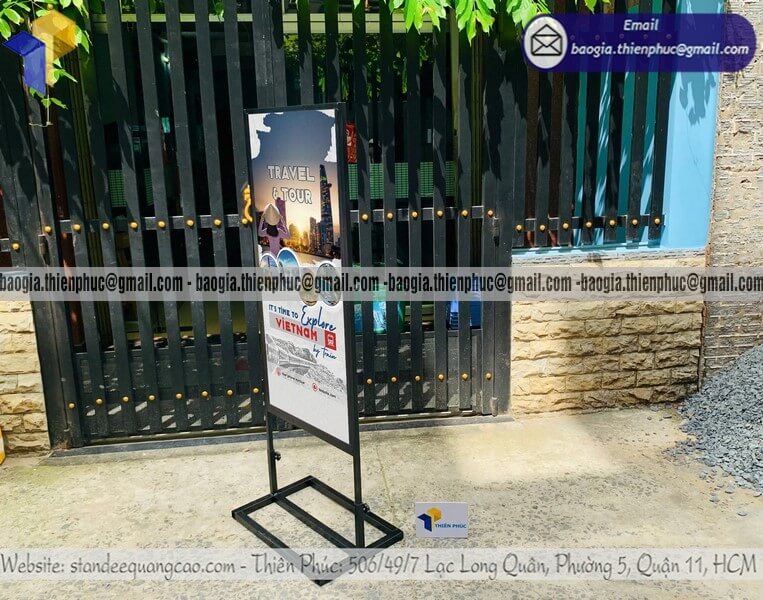 In standee quảng cáo đứng khung sắt di động ngoài trời giá bán thị trường