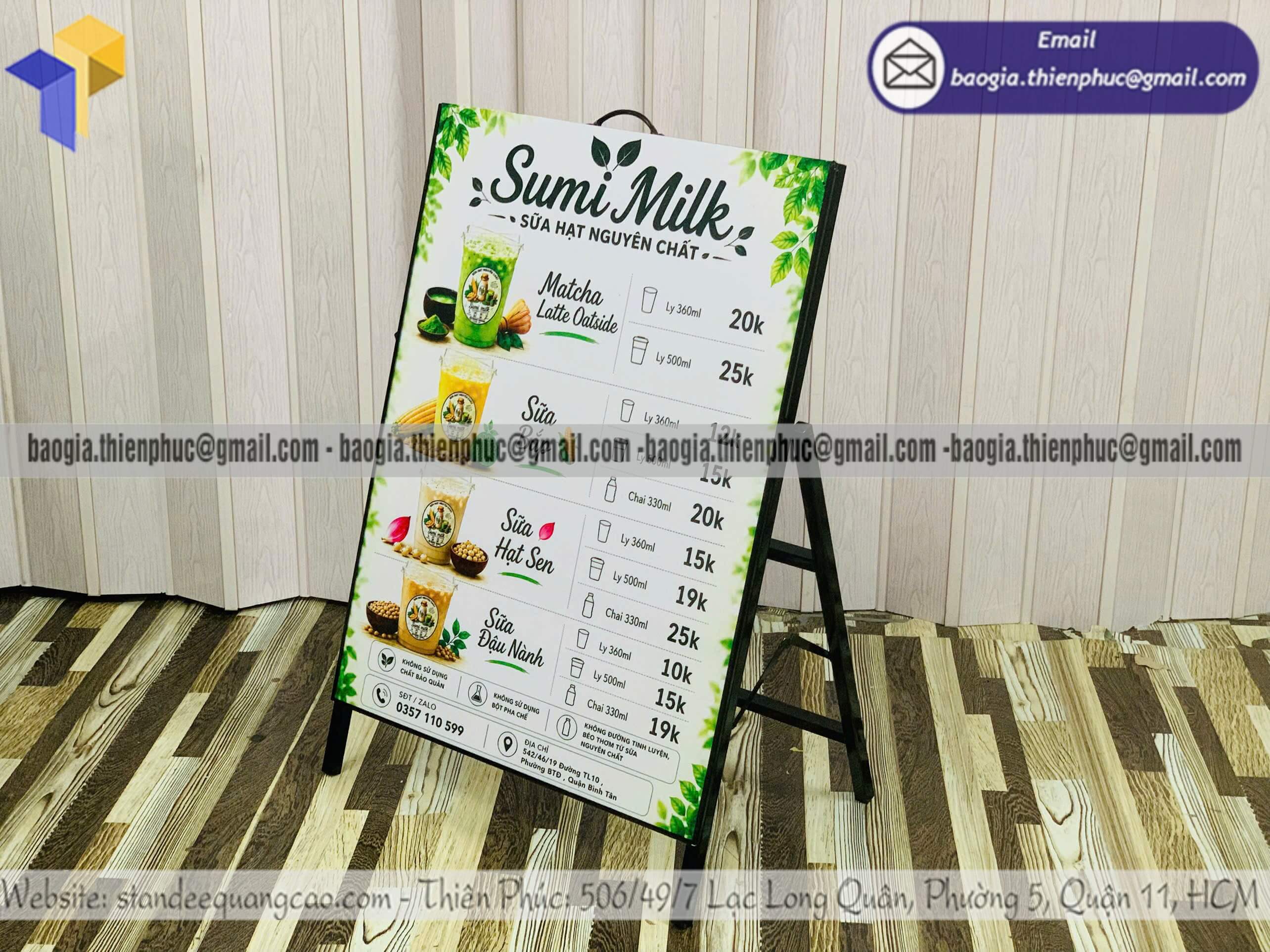 Khung standee 1 mặt in menu bằng sắt trên vỉa hè cho quán đồ ăn nhanh