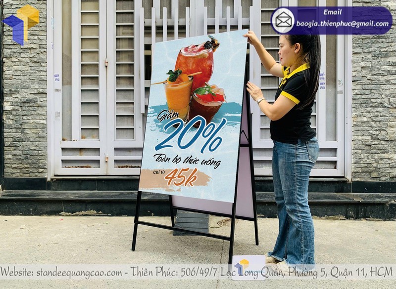 Khung Standee Chữ A Ngoài Trời Lấy Liền