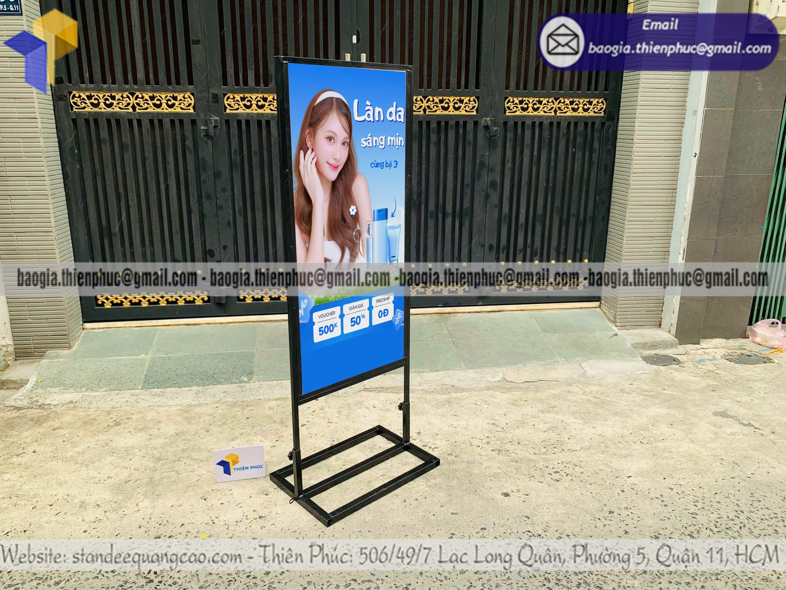 Khung standee sắt đứng hiển thị 2 mặt dùng sự kiện cho đại lý công ty trường học bệnh viện nhìn là thích
