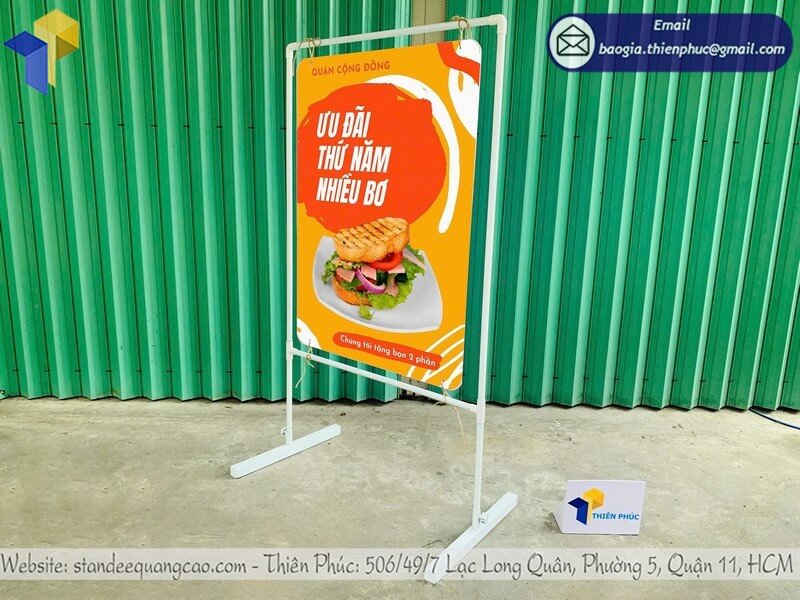 Khung treo poster 2 mặt in theo yêu cầu tiện lợi cho cửa hàng