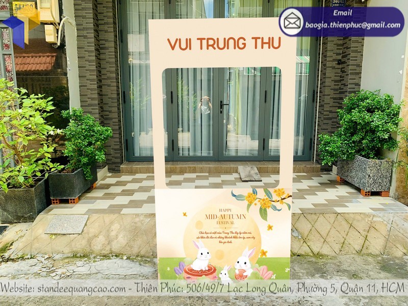 Khung chụp hình sự kiện đẹp, chuẩn kích cỡ, phù hợp diện tích.